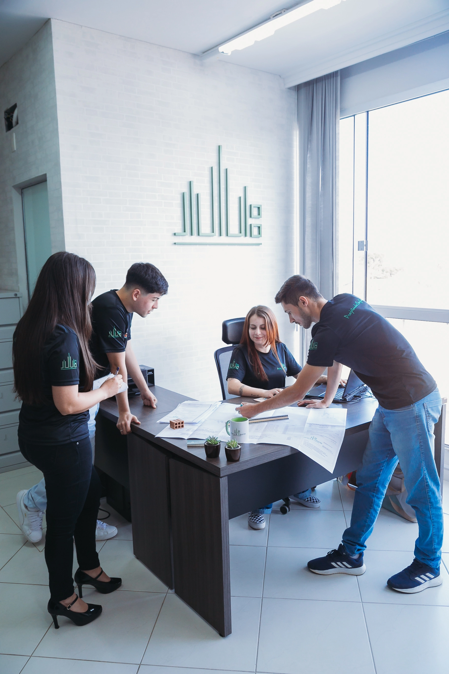 Equipe Peters & Amorim no escritório de Mafra, SC